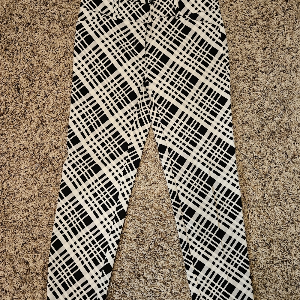 New York & Company Black, Gray and White Plaid Pants
